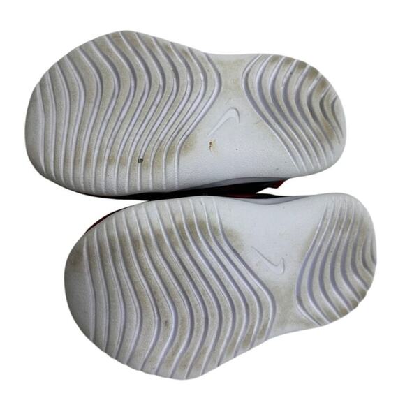 Nike Size 5C Red Flex Runner Toddler Sneaker Closed Toe Shoe Daycare At4665-607 - Picture 5 of 7